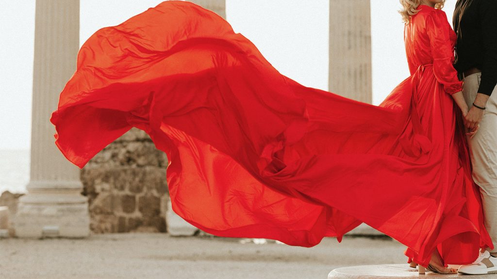 The Red Dress Effect – Rahasia Kencan Pertama Yang Bikin Klepek-Klepek